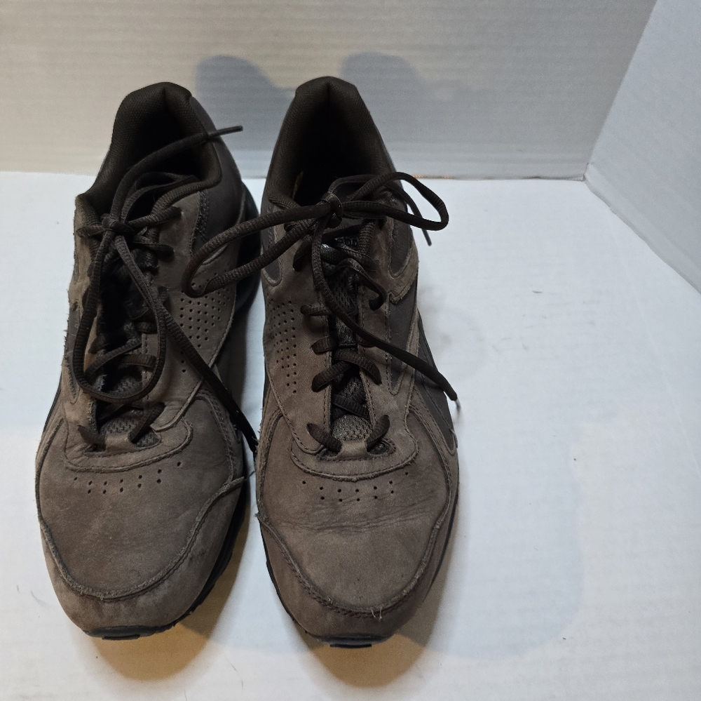 Men trail shoes